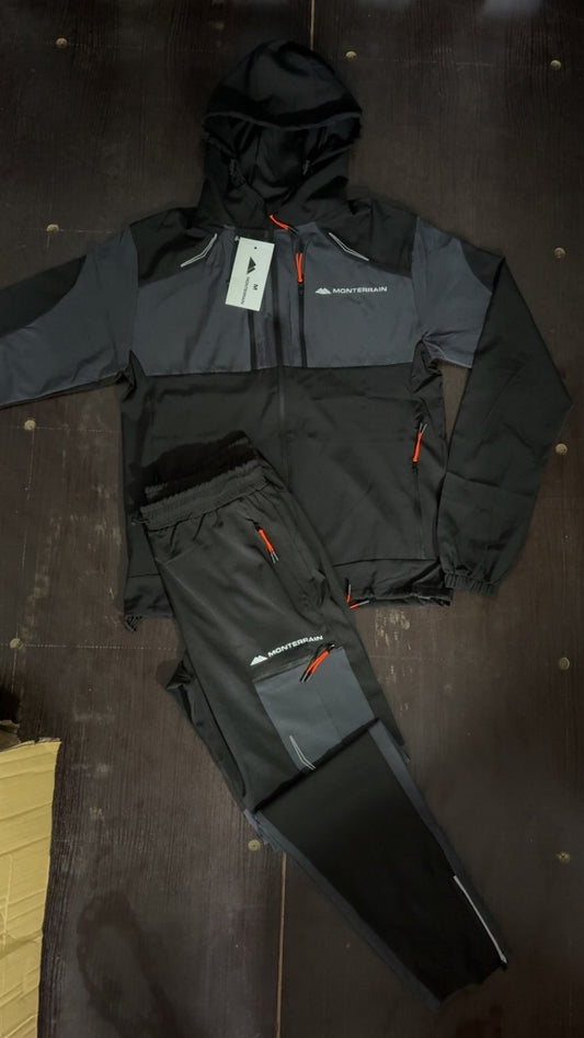 Mountain tracksuit 3