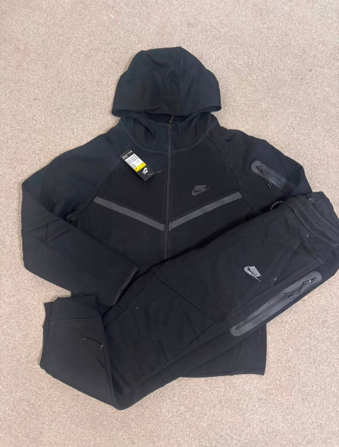 Tech 1(Blk/grey)