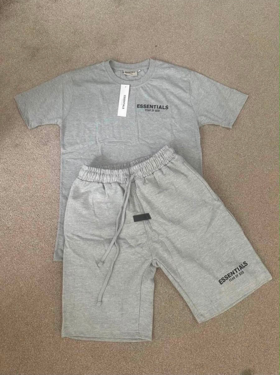 Essential short set