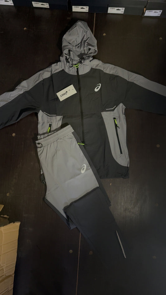 Asix tracksuit