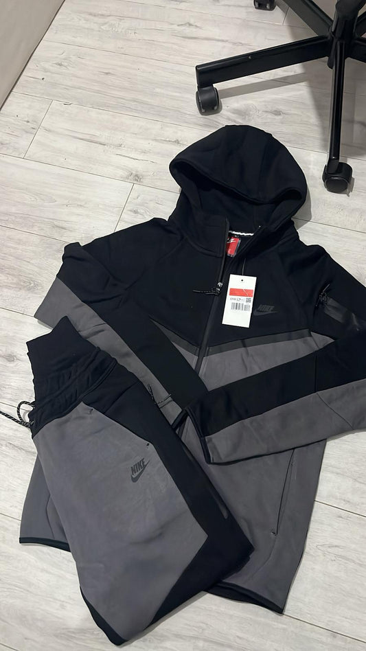 Tech fleece